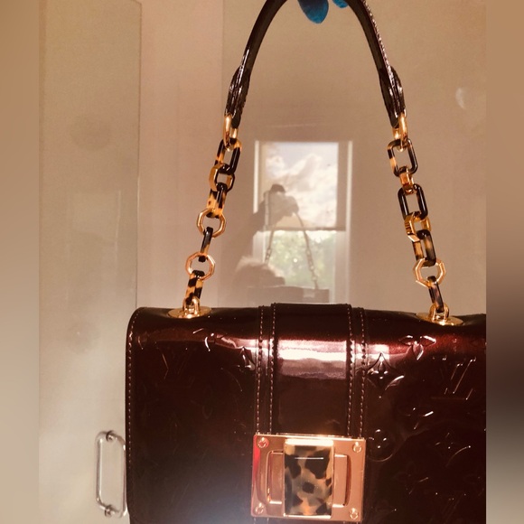 Louis Vuitton Handbags - Louis Vuitton Patent Vernis Amarante Shoulder- Handbag with Gold Hardware